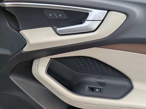 Used 2025 Audi A5 2.0T Premium w/ Convenience Package image 23