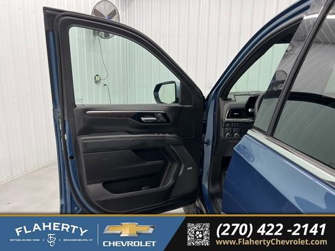 Used 2025 Chevrolet Tahoe Premier image 8