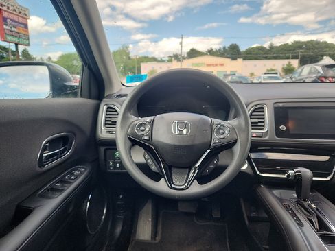 Used 2019 Honda HR-V EX image 10