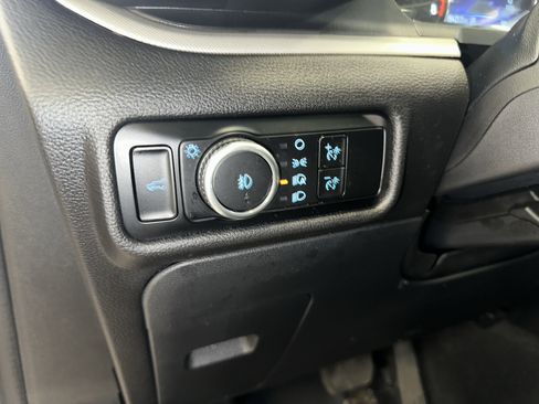 Used 2023 Ford Explorer XLT w/ Equipment Group 202A image 21