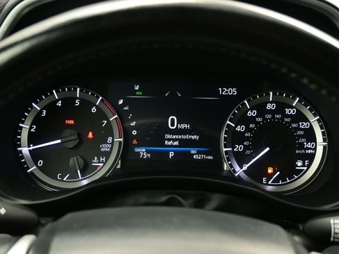 Used 2023 Toyota Highlander XSE FWD image 24