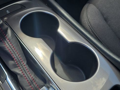 Used 2022 Chevrolet Malibu RS image 31