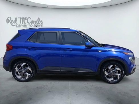 Used 2021 Hyundai Venue SEL FWD image 6