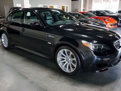 Used 2007 BMW M5 RWD image 4