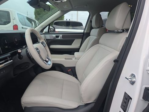 Used 2025 Hyundai Santa Fe SEL image 16