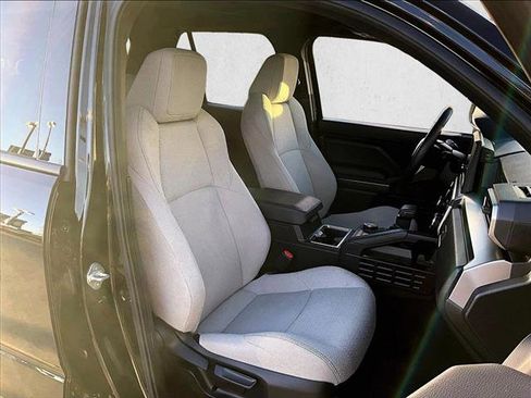 Used 2025 Toyota 4Runner SR5 image 9