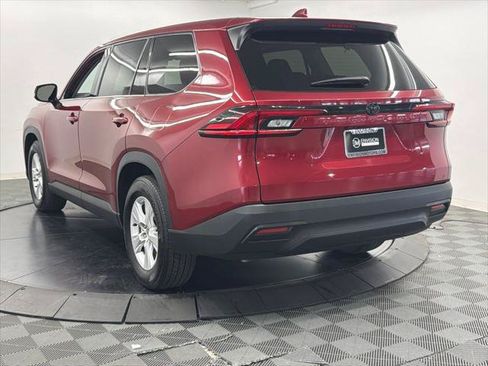 Certified 2025 Toyota Grand Highlander FWD image 12
