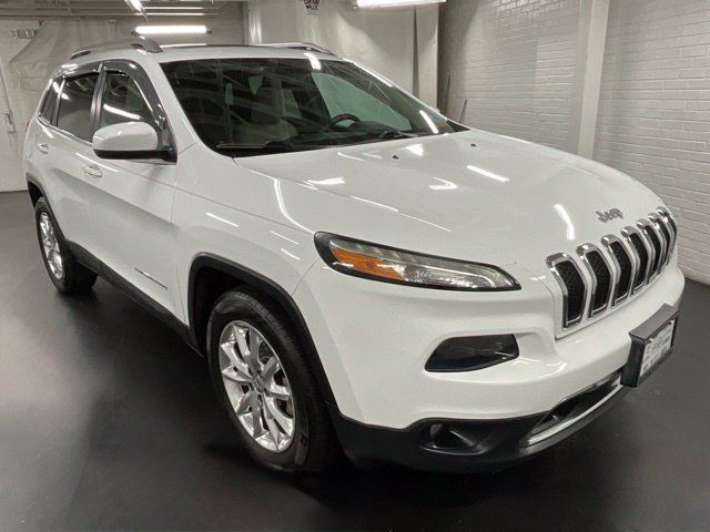 Used 2016 Jeep Cherokee Limited AWD/4WD image 8