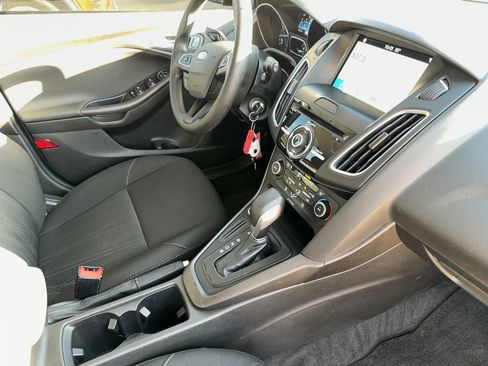 Used 2018 Ford Focus SEL image 10