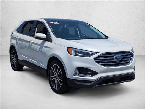 Certified 2021 Ford Edge Titanium w/ Equipment Group 301A AWD/4WD image 3