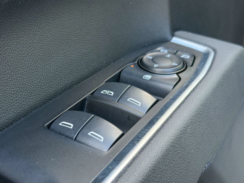 Certified 2026 Chevrolet Silverado 1500 LT AWD/4WD image 17