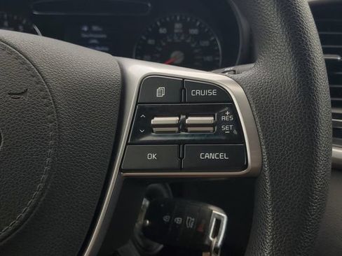 Used 2020 Kia Sorento L FWD image 24