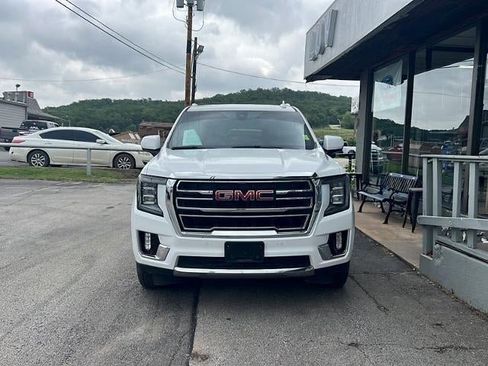 Used 2021 GMC Yukon SLT AWD/4WD image 2