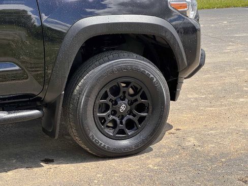 Used 2022 Toyota Tacoma 4x4 Access Cab image 10
