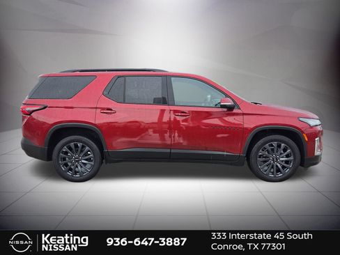Used 2023 Chevrolet Traverse RS AWD/4WD image 9