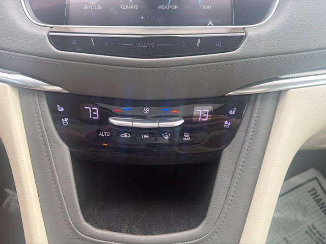 Used 2018 Cadillac XT5 Premium Luxury FWD image 36