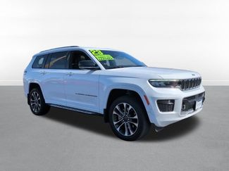 Used 2023 Jeep Grand Cherokee L Overland w/ MOPAR Finishing Package AWD/4WD video 3