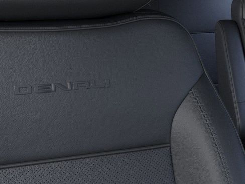 New 2026 GMC Yukon Denali image 22