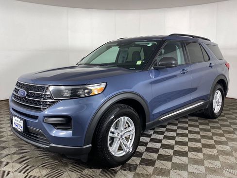 Used 2021 Ford Explorer XLT AWD/4WD image 29
