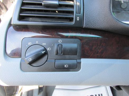 Used 2005 BMW 325Ci Convertible RWD image 12