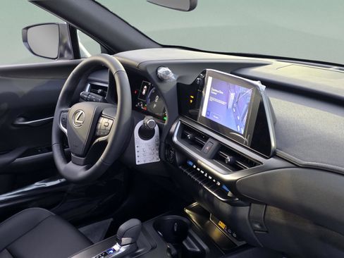New 2026 Lexus UX 300h FWD image 29