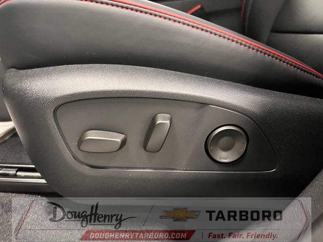 New 2027 Chevrolet Traverse RS w/ LPO, Floor Liner Package FWD image 30