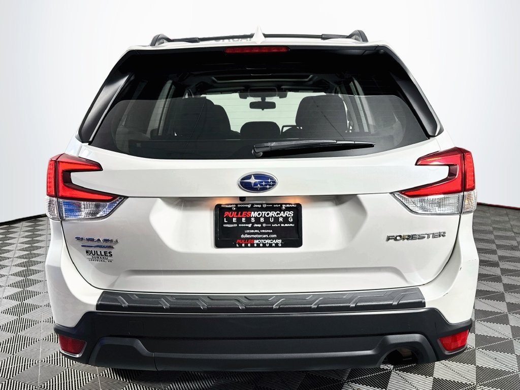 Used 2019 Subaru Forester Premium AWD/4WD image 6