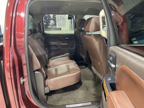 Used 2016 Chevrolet Silverado 1500 High Country w/ High Country Premium Package image 15