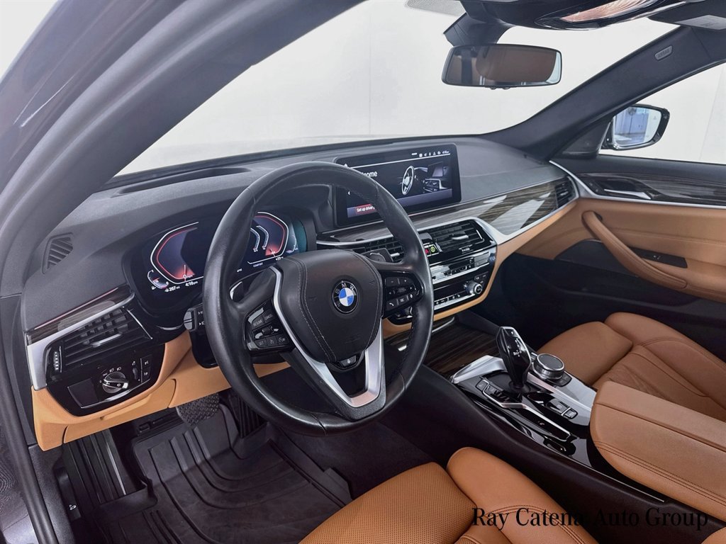 Used 2023 BMW 530i xDrive w/ Premium Package AWD/4WD image 9