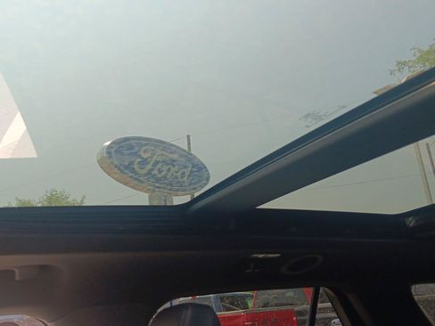 Used 2025 Ford Explorer ST AWD/4WD image 16