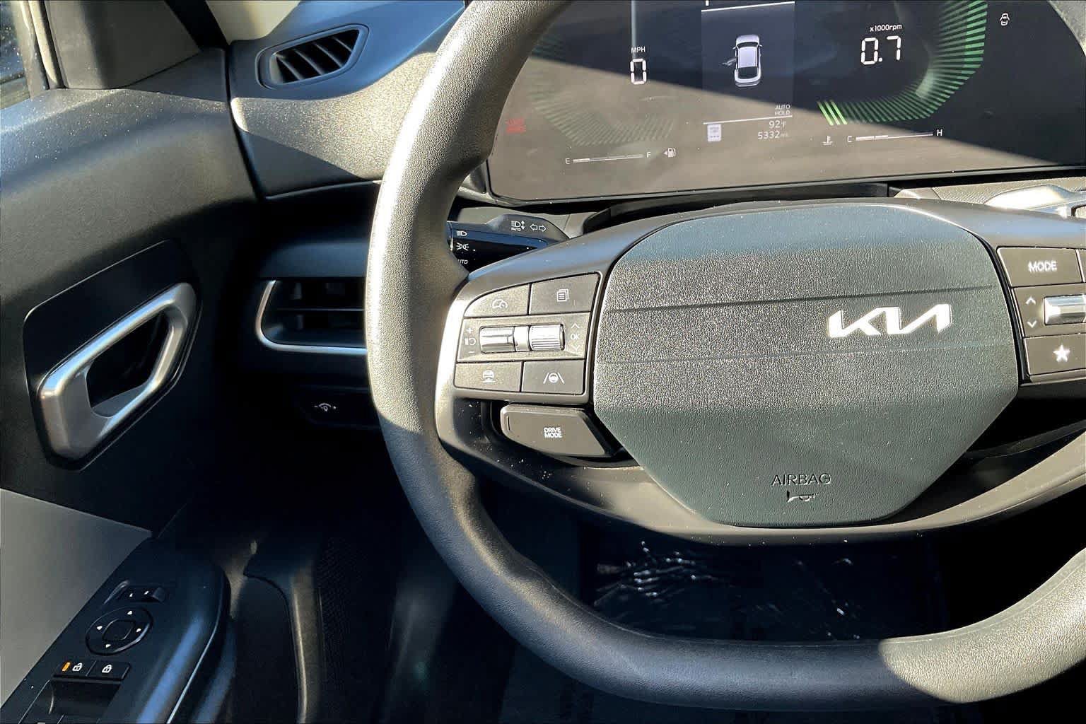 Used 2025 Kia K4 FWD image 23
