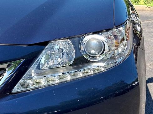 Used 2014 Lexus ES 350 w/ Luxury Package FWD image 27