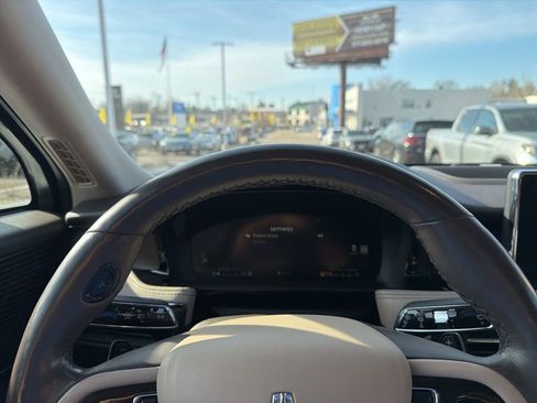 Used 2022 Lincoln Corsair Reserve w/ Equipment Group 201A AWD/4WD image 28