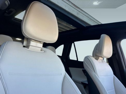 Certified 2024 Mercedes-Benz GLC 300 4MATIC image 16