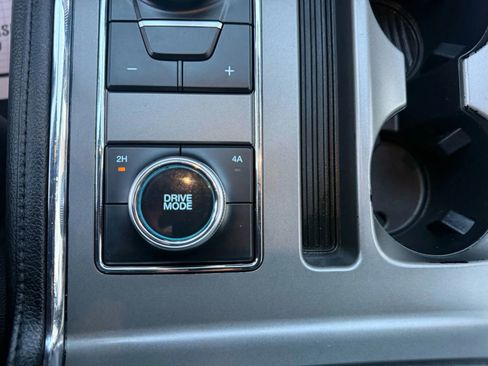 Used 2020 Ford Expedition Max XLT w/ Equipment Group 202A image 27