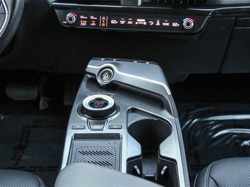 Used 2024 Kia EV6 Wind image 12