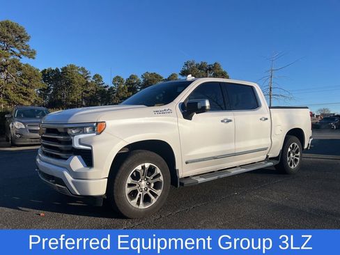 Used 2024 Chevrolet Silverado 1500 High Country w/ Technology Package image 3