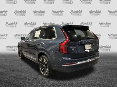 Used 2025 Volvo XC90 B6 Plus image 8