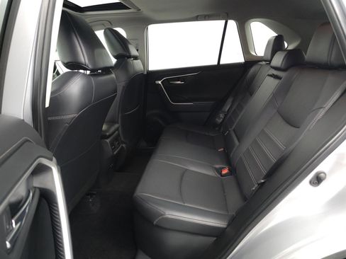 Used 2019 Toyota RAV4 Limited w/ Limited Grade Weather Package AWD/4WD image 5