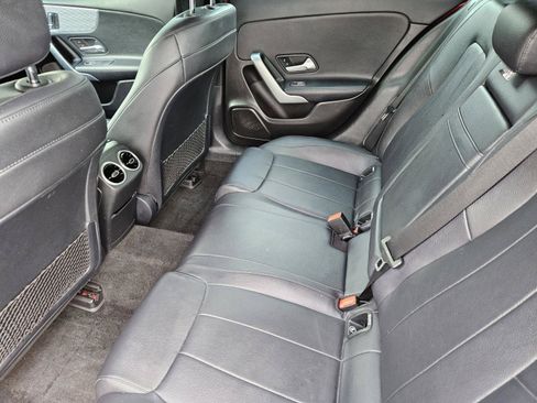 Used 2020 Mercedes-Benz A 220 image 12