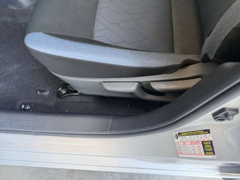 Used 2025 Nissan Versa SV FWD image 22
