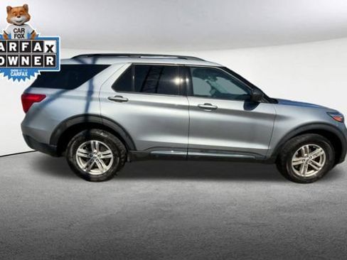 Certified 2022 Ford Explorer XLT image 11