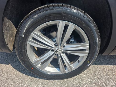 Used 2019 Volkswagen Atlas SEL R-Line FWD image 25