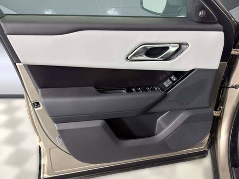 New 2026 Land Rover Range Rover Velar Dynamic SE image 12