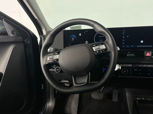 Used 2025 Hyundai Ioniq 5 SE image 14