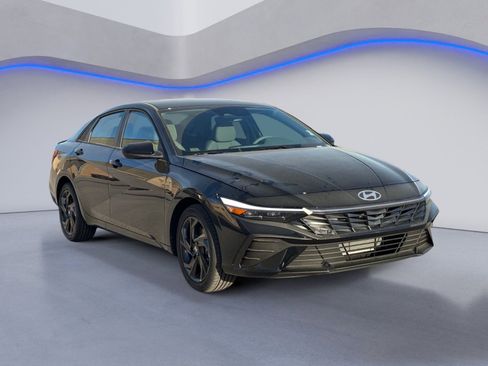 New 2026 Hyundai Elantra Sport FWD image 5