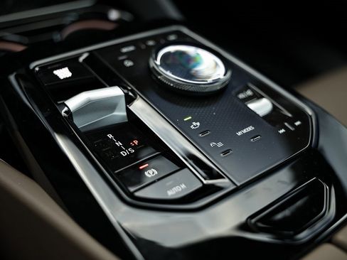 New 2026 BMW 530i w/ M Sport Package image 39