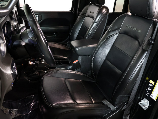 Used 2023 Jeep Wrangler Unlimited Sahara w/ Cold Weather Group AWD/4WD image 4
