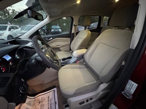 Used 2014 Ford Escape SE image 9