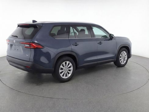 Used 2024 Toyota Grand Highlander AWD image 9